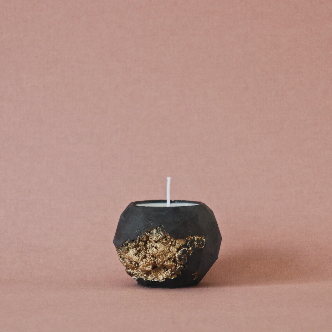 Obsidian Goldstruck | Teufelsberg Tealight Candle