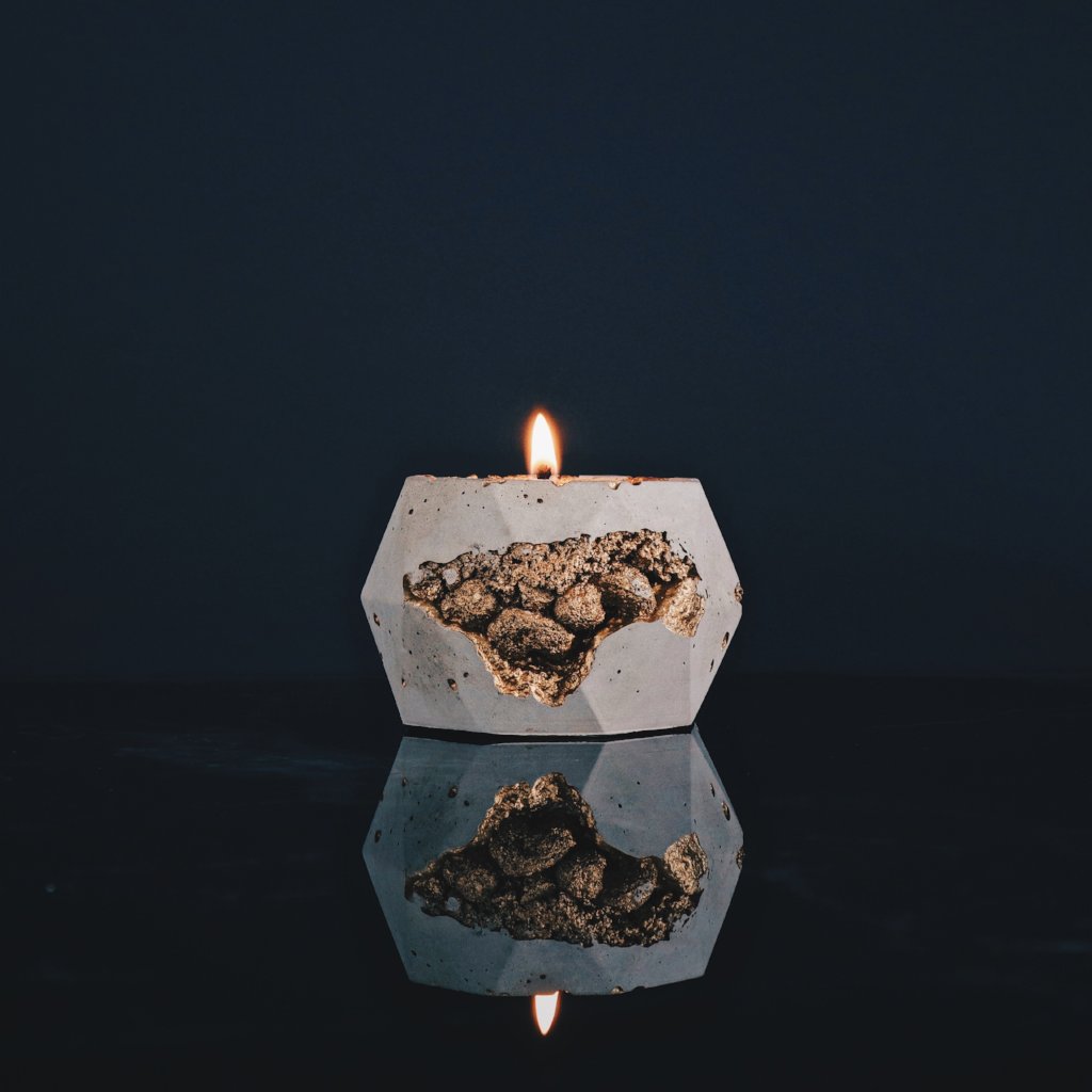 Goldstruck | Poly Candle
